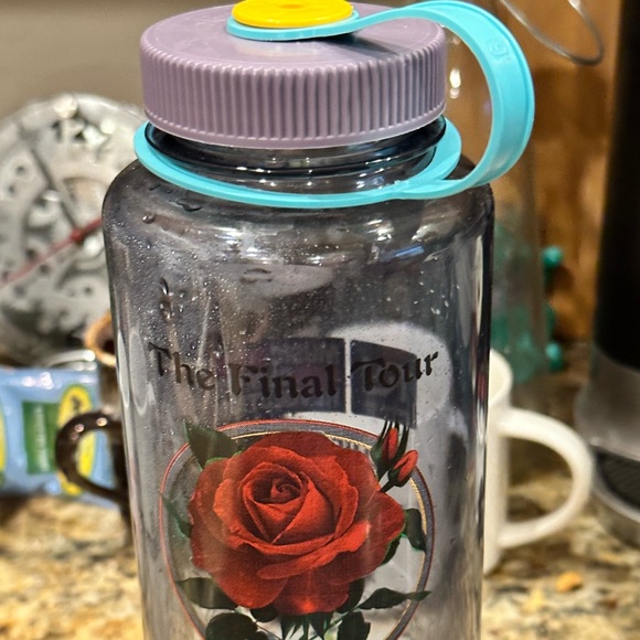 NWOT Dead & Co Bottle - Picture 4 of 7